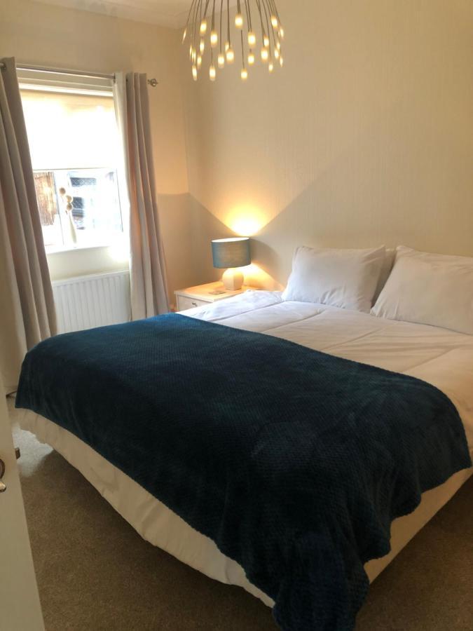 Half Price Offer - Exeter City Apartment Buitenkant foto